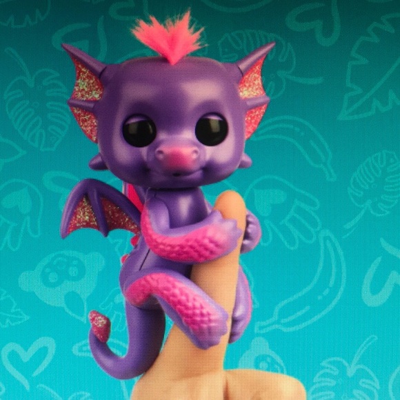 Fingerlings Kaylin Glitter Dragon Purple with Pink - Picture 9 of 9